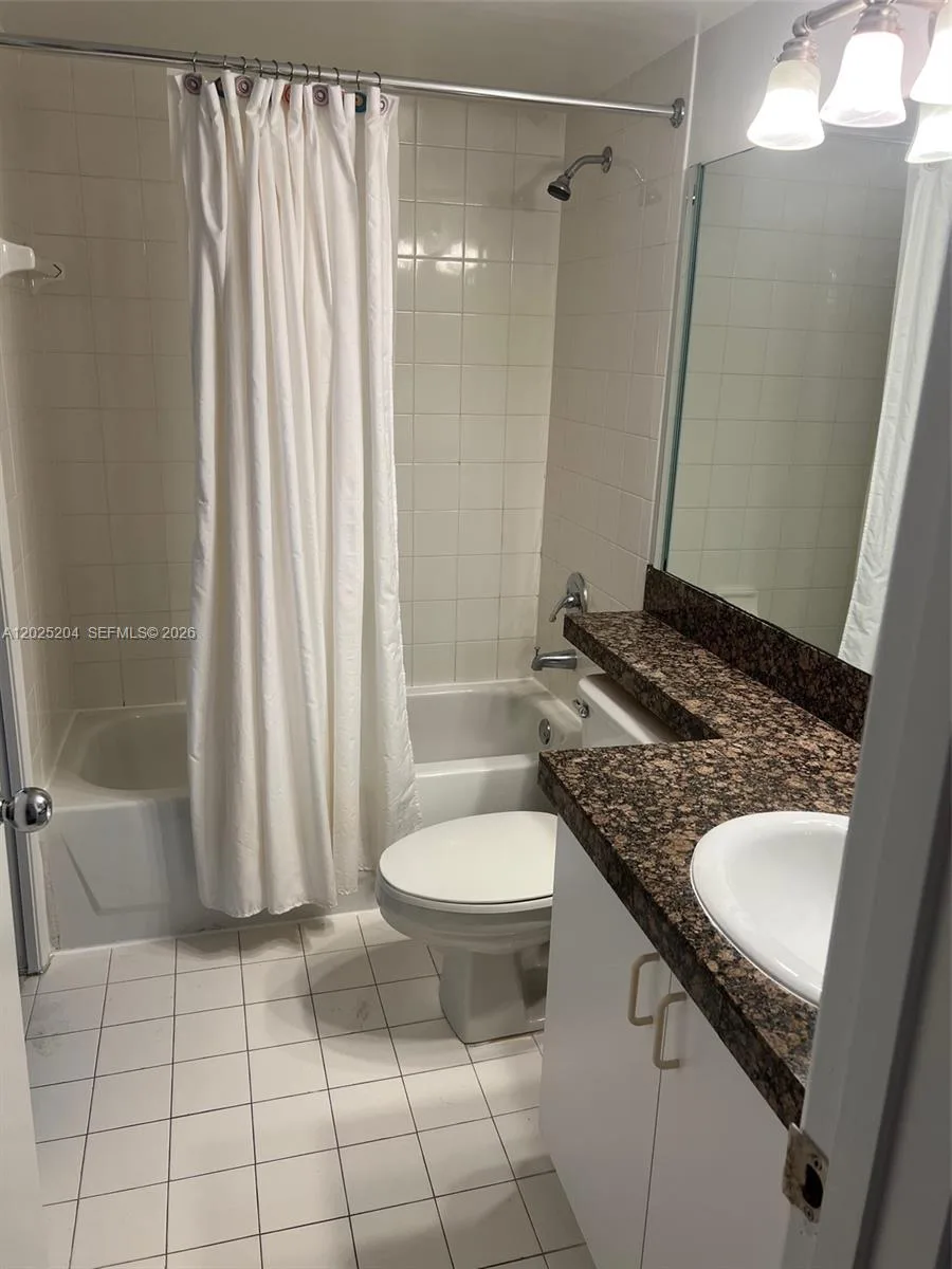 19555 E Country Club Dr # 8408, Aventura, FL 33180 photo 12