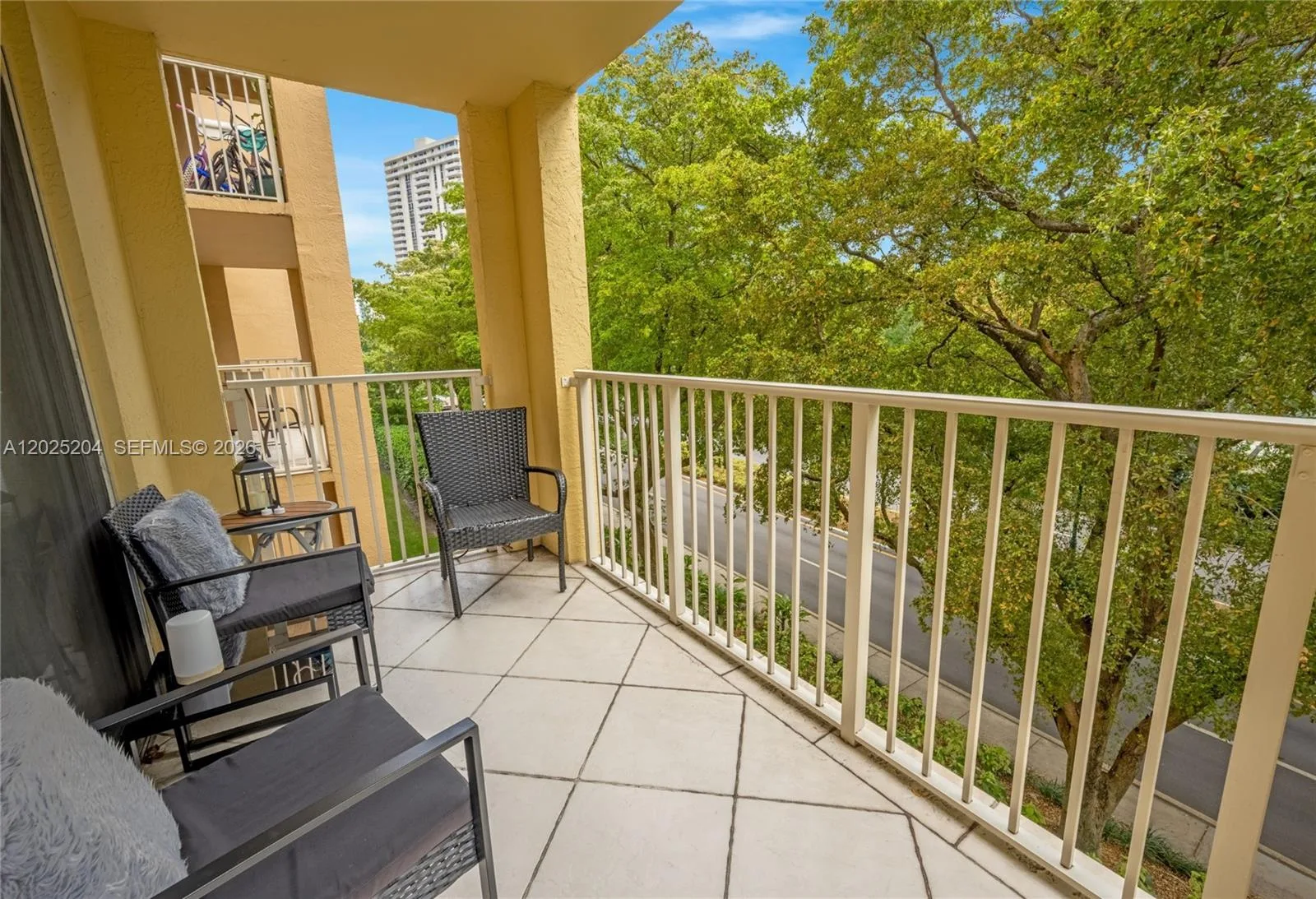 19555 E Country Club Dr # 8408, Aventura, FL 33180 photo 9