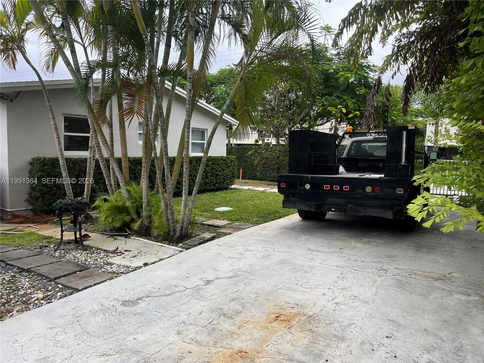 4250 SW 71st Ave, Miami, FL 33155