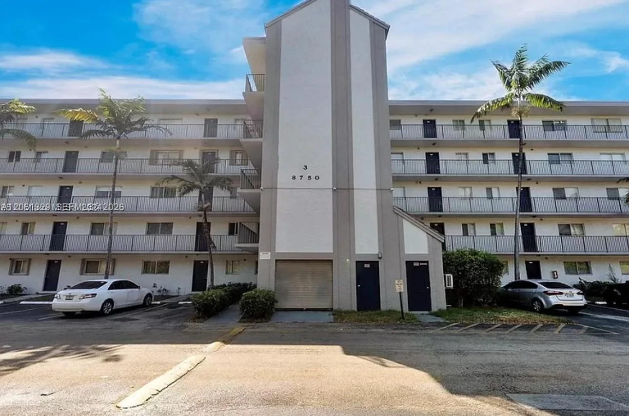 8550 N Sherman Cir # 303, Miramar, FL 33025 photo 2