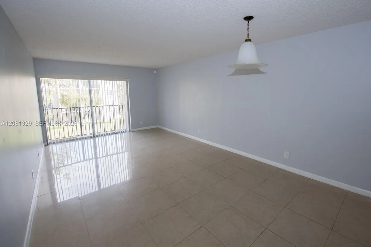 8550 N Sherman Cir # 303, Miramar, FL 33025 photo 4