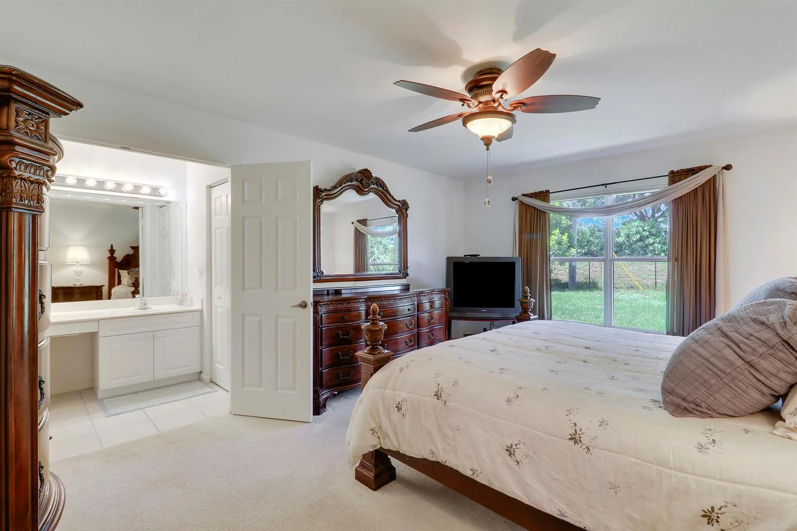 1049 SW Janette Avenue, Port St. Lucie, FL 34953 photo 3