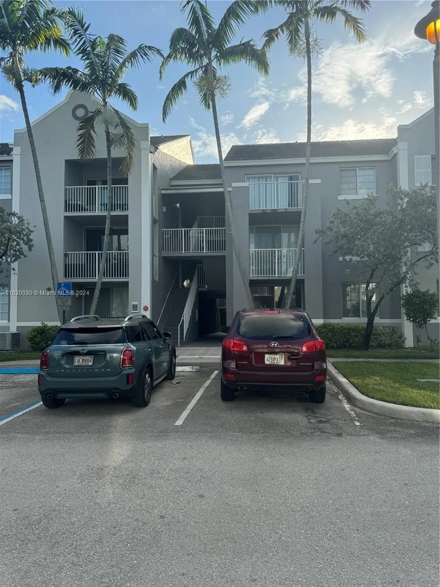 720 SW 111th Ave # 307, Pembroke Pines, FL 33025