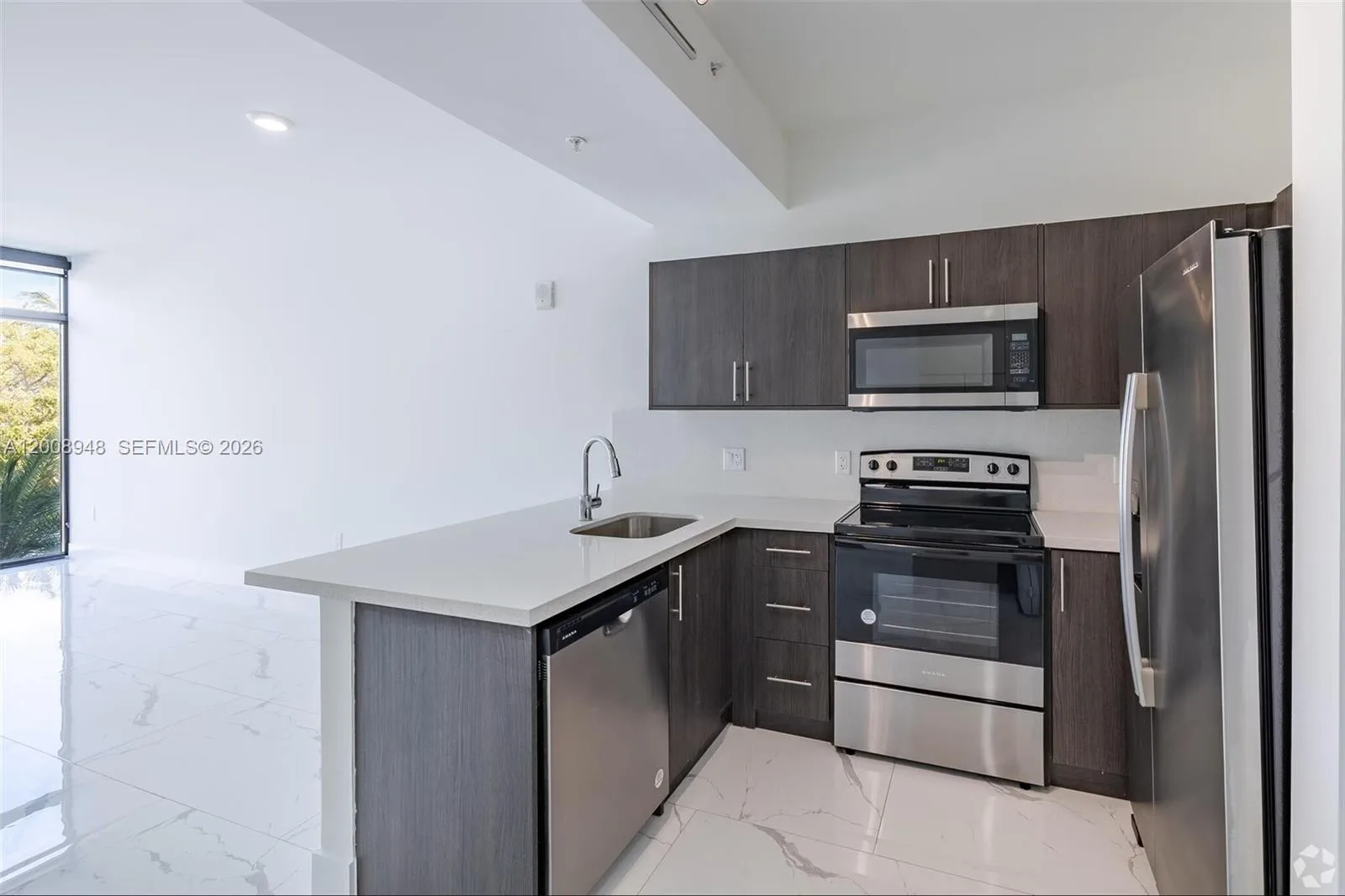 1 Curtiss Pkwy # 219, Miami Springs, FL 33166 photo 4