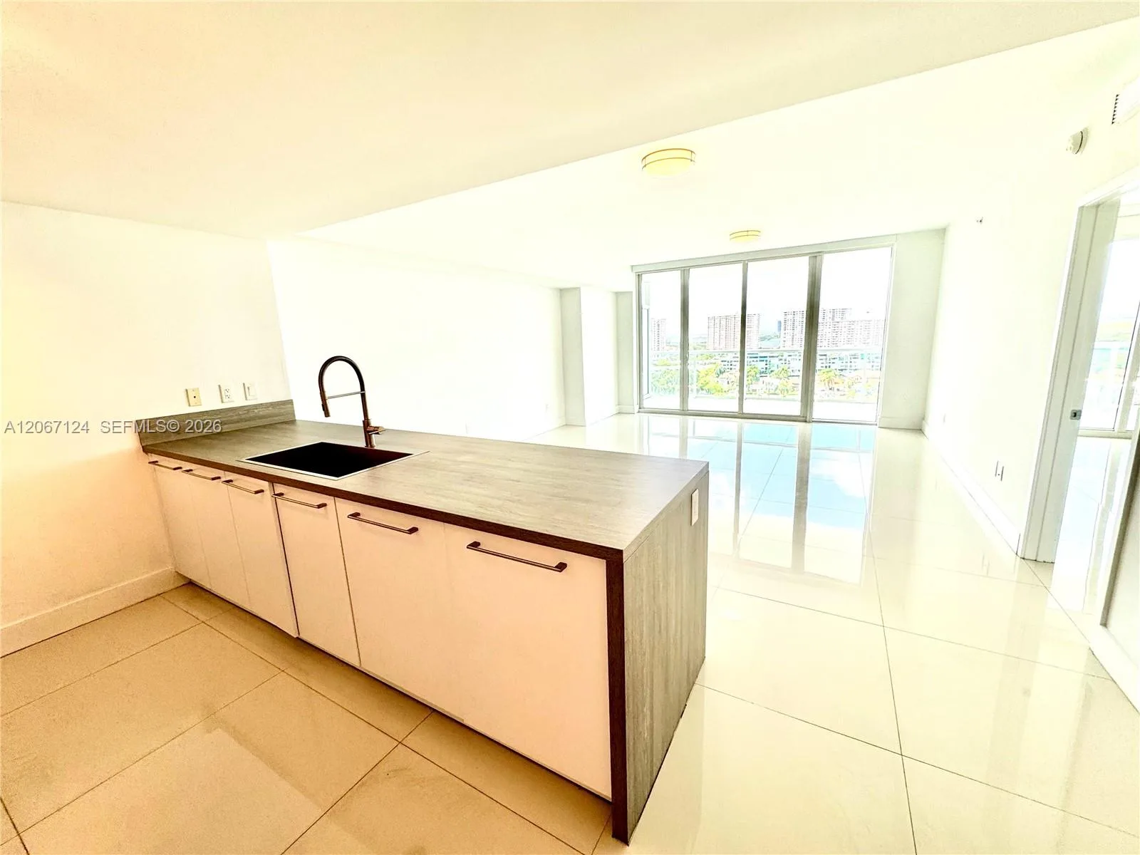 400 Sunny Isles Blvd # 1221, Sunny Isles Beach, FL 33160 photo 10