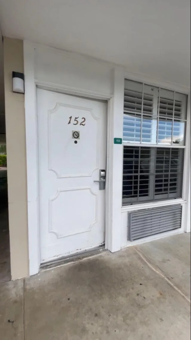 2555 9th Street N # 152, Naples, FL 34103