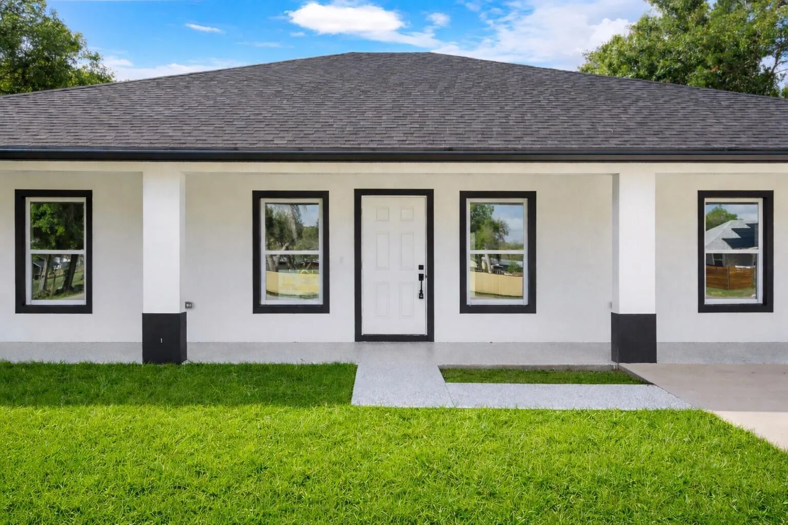 21483 NW 262nd Street, Okeechobee, FL 34972