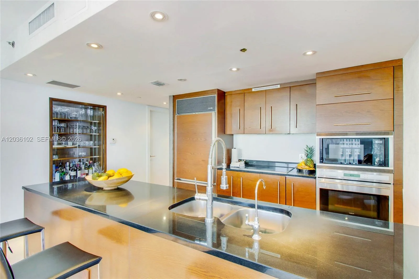 465 Brickell Ave # 1101, Miami, FL 33131 photo 10