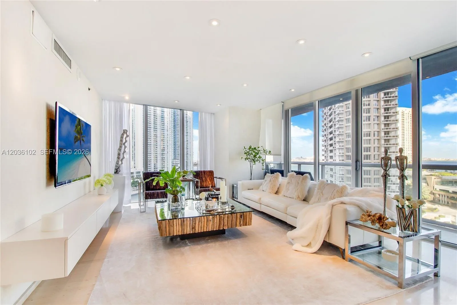 465 Brickell Ave # 1101, Miami, FL 33131 photo 7