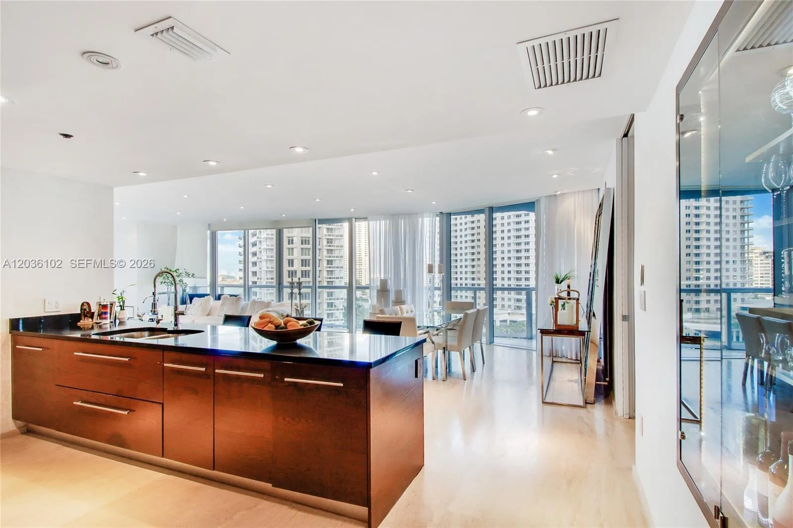 465 Brickell Ave # 1101, Miami, FL 33131 photo 8