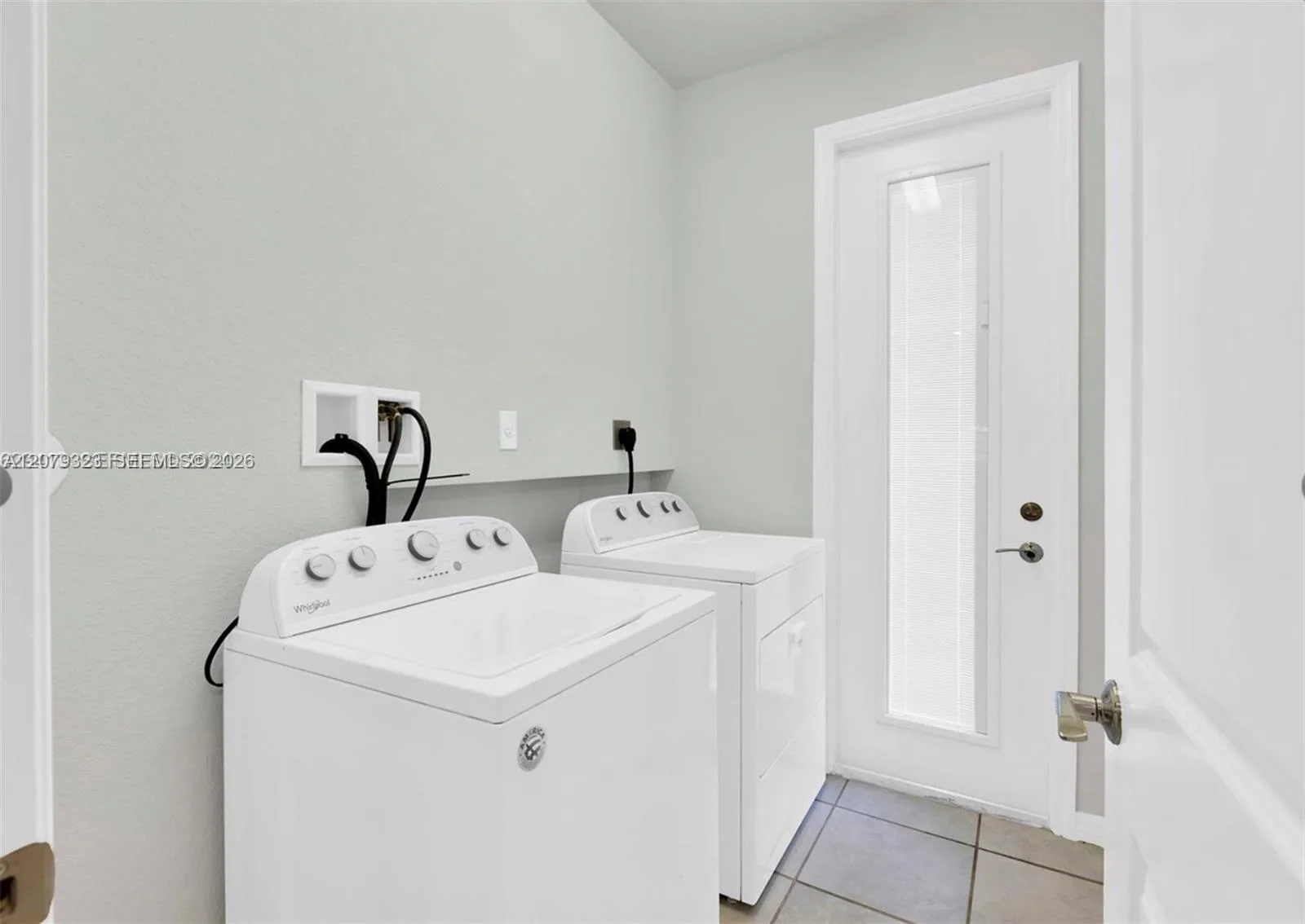 1240 Eucalyptus Dr # 2, Hollywood, FL 33021 photo 9