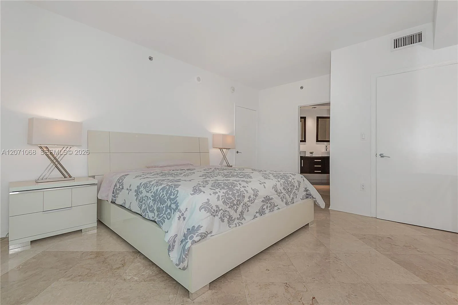 55 SE 6th St # 1507, Miami, FL 33131 photo 11