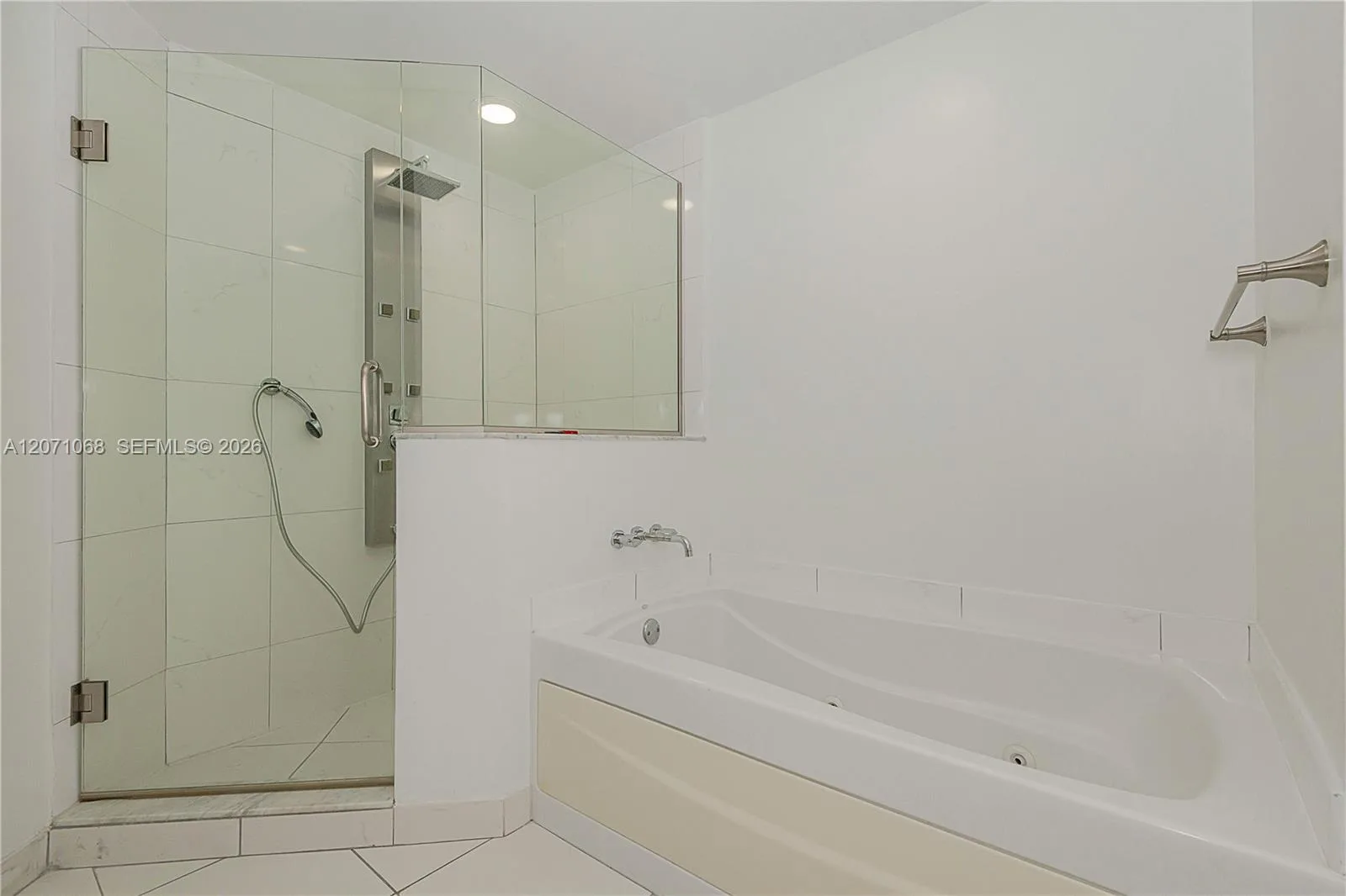 55 SE 6th St # 1507, Miami, FL 33131 photo 13