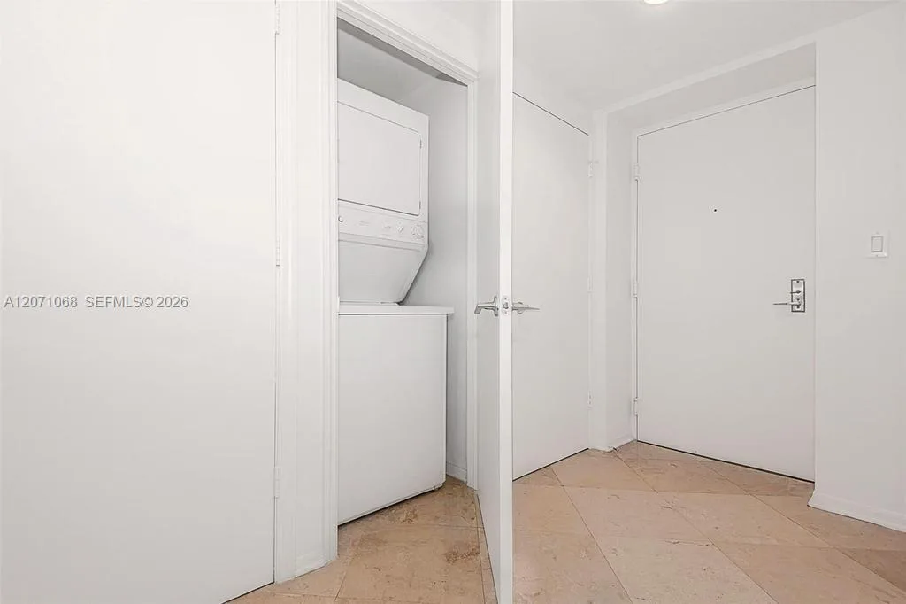 55 SE 6th St # 1507, Miami, FL 33131 photo 8
