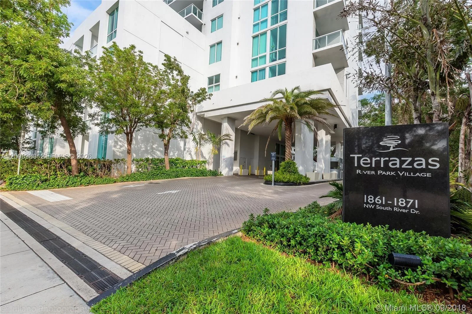 1871 NW S River Dr # 902, Miami, FL 33125 photo 3