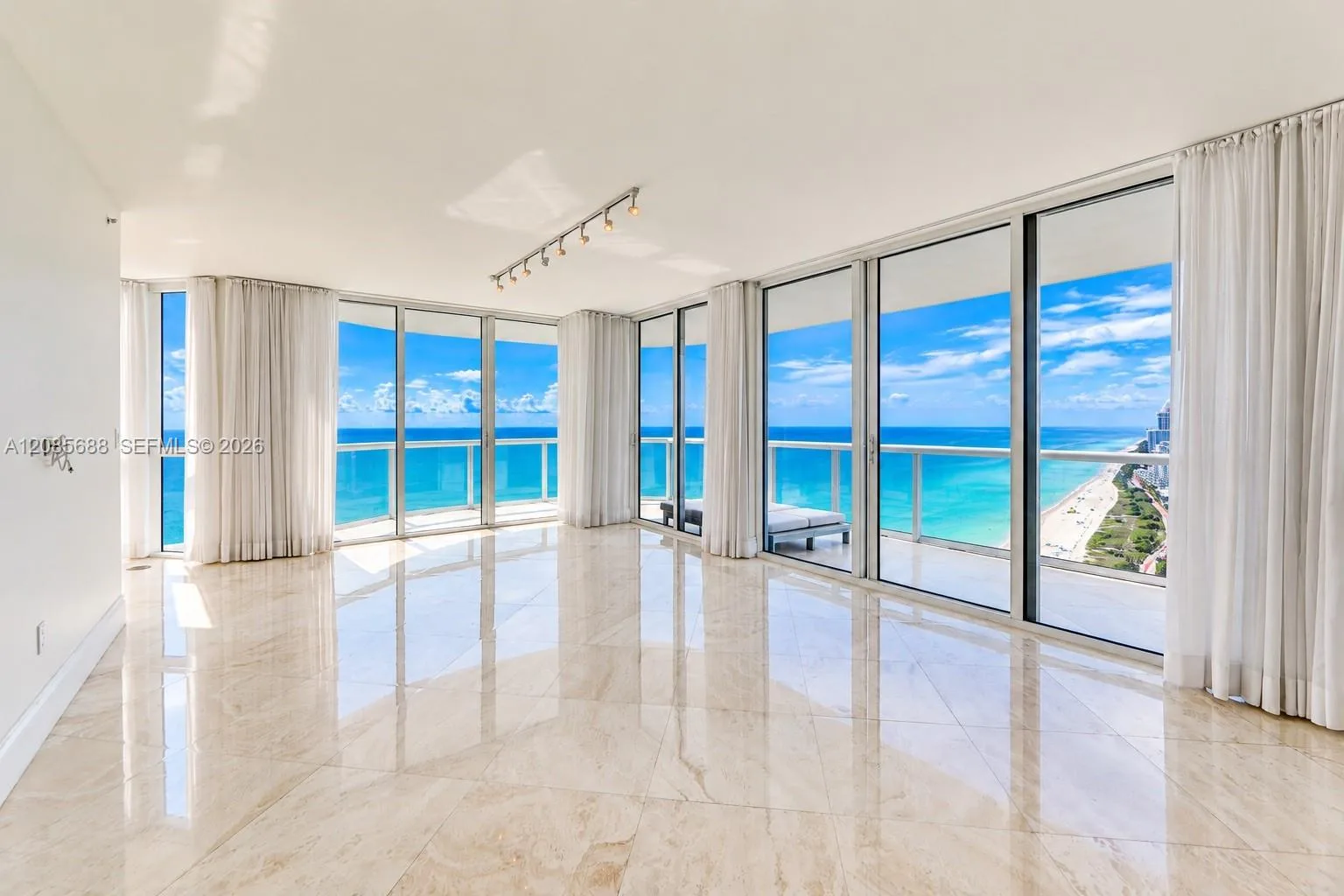 6365 Collins Ave # 3403, Miami Beach, FL 33141