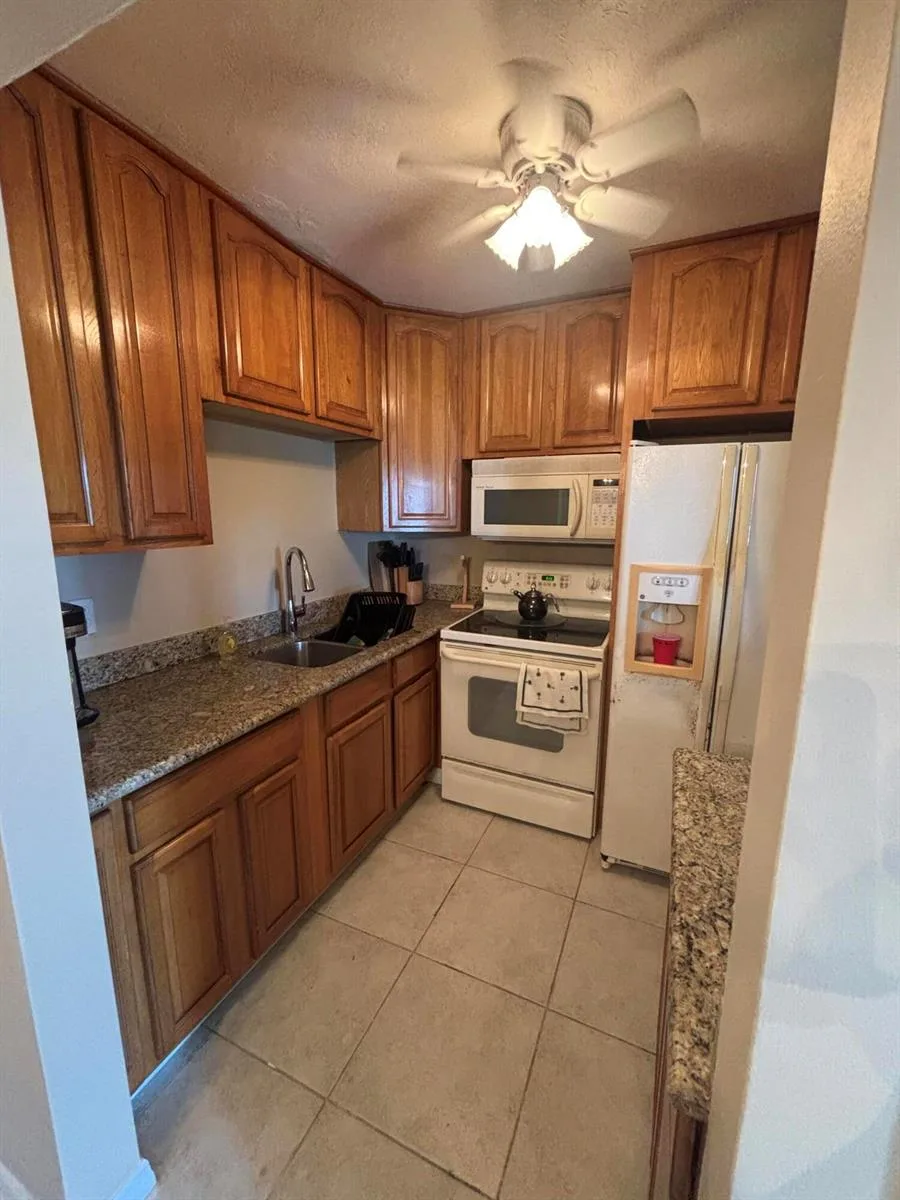 170 Horizons E # 110, Boynton Beach, FL 33435 photo 8