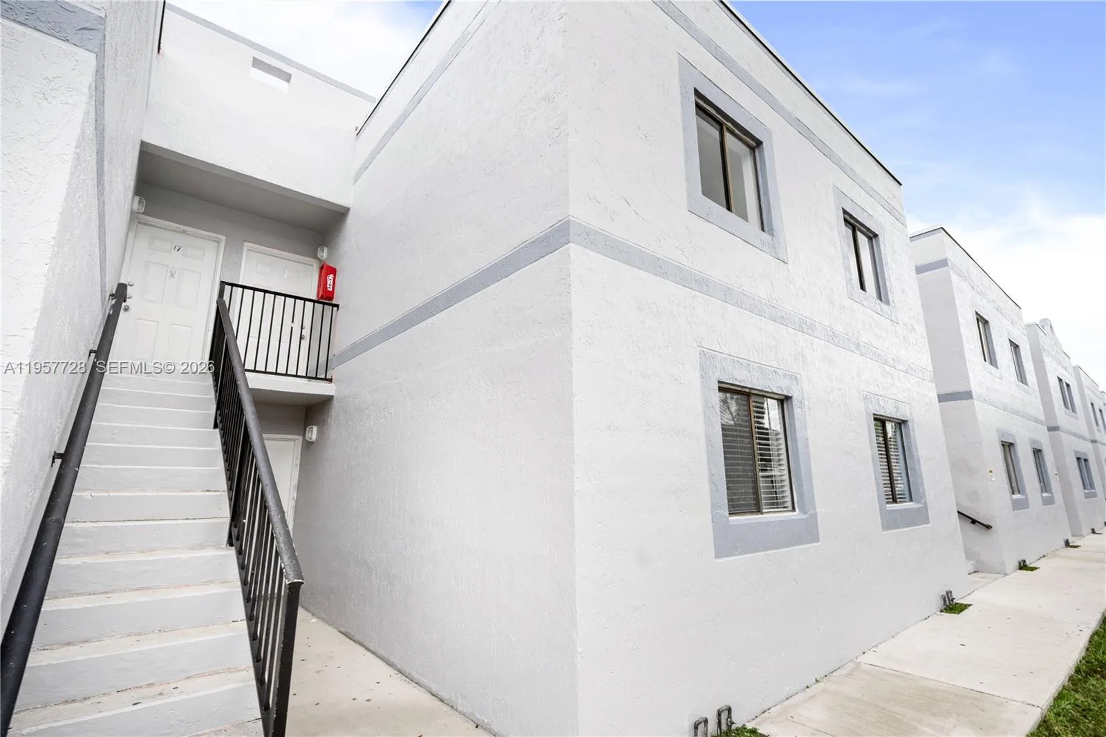 7805 SW 152nd Ave # 0, Miami, FL 33193