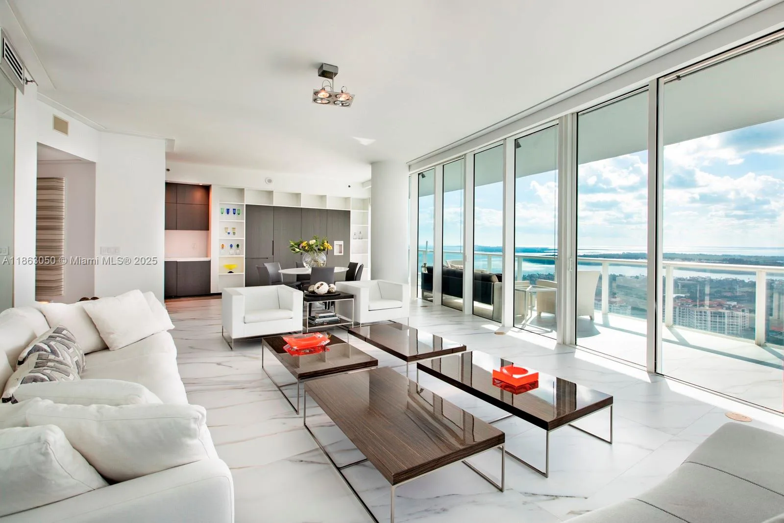 100 S Pointe Dr # 3701, Miami Beach, FL 33139