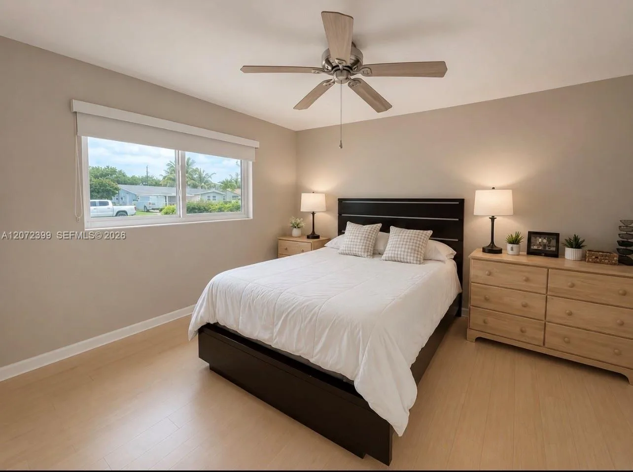 1812 N 45th Ave, Hollywood, FL 33021 photo 12