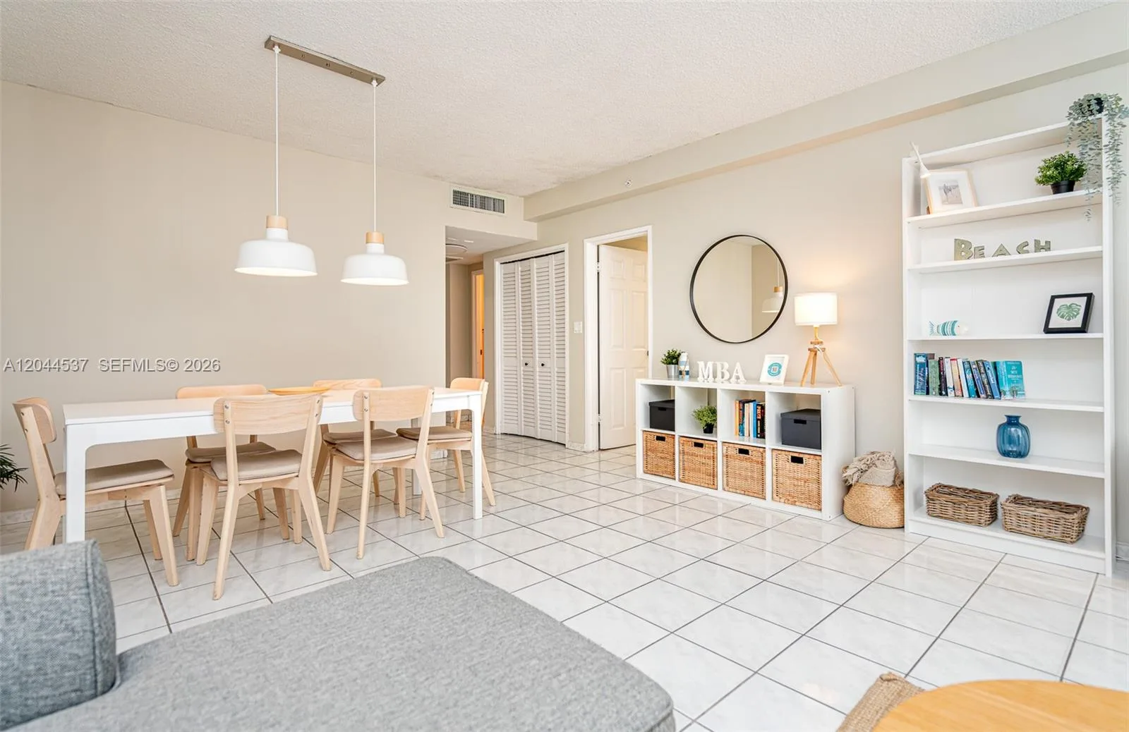 5601 Collins Ave # 1517, Miami Beach, FL 33140 photo 5