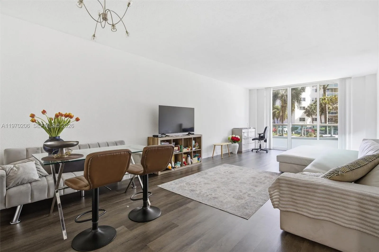 19390 Collins Ave # 120, Sunny Isles Beach, FL 33160 photo 3