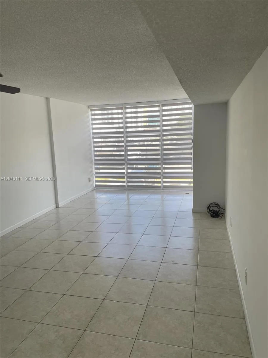 200 172nd St # 210, Sunny Isles Beach, FL 33160 photo 2