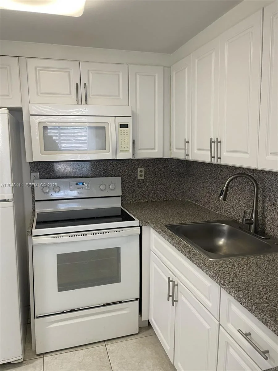 200 172nd St # 210, Sunny Isles Beach, FL 33160 photo 5