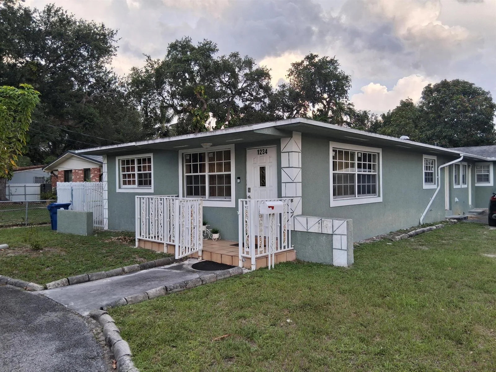 1234 NE 151st Street NE # 1, Miami, FL 33162