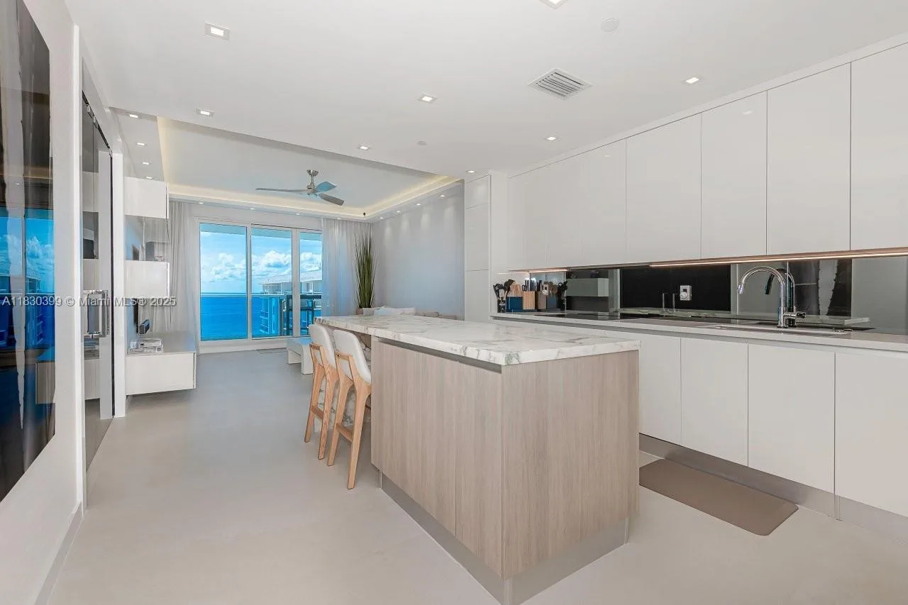 2301 Collins Ave # PH20, Miami Beach, FL 33139 photo 12