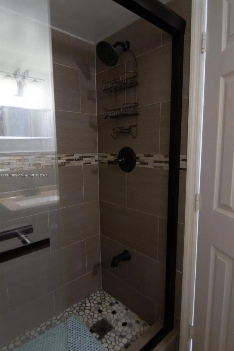 753 Michigan Ave # 3D, Miami Beach, FL 33139 photo 12