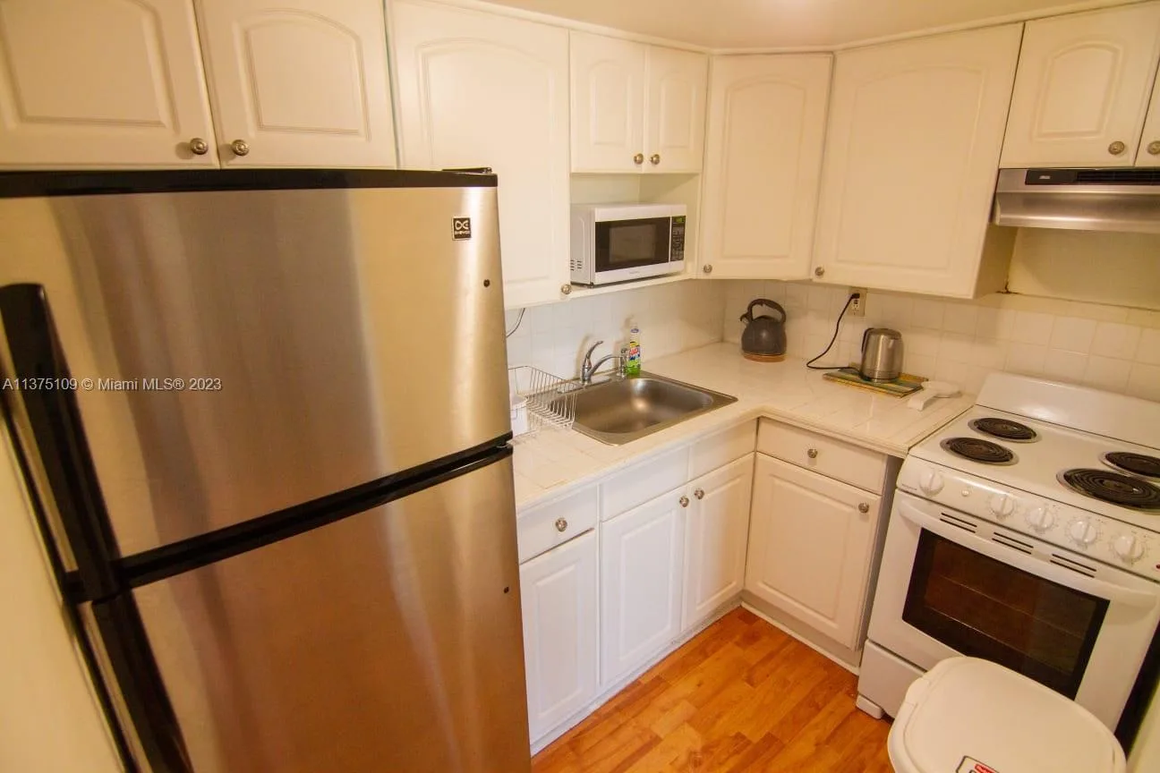 753 Michigan Ave # 3D, Miami Beach, FL 33139 photo 7