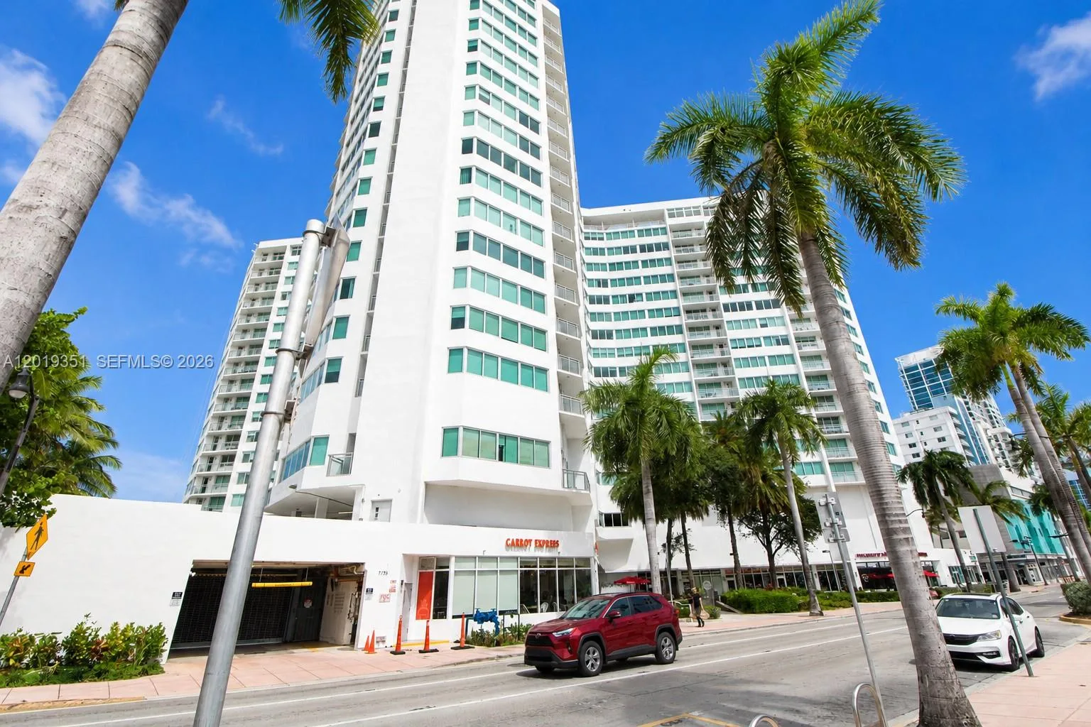 7135 Collins Ave # 912, Miami Beach, FL 33141