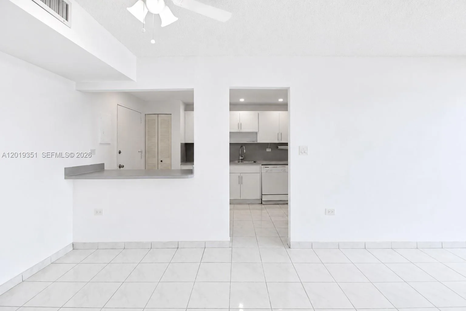 7135 Collins Ave # 912, Miami Beach, FL 33141 photo 11