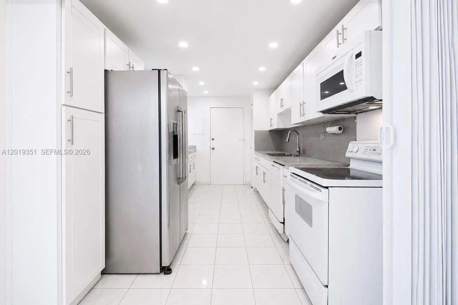 7135 Collins Ave # 912, Miami Beach, FL 33141 photo 13