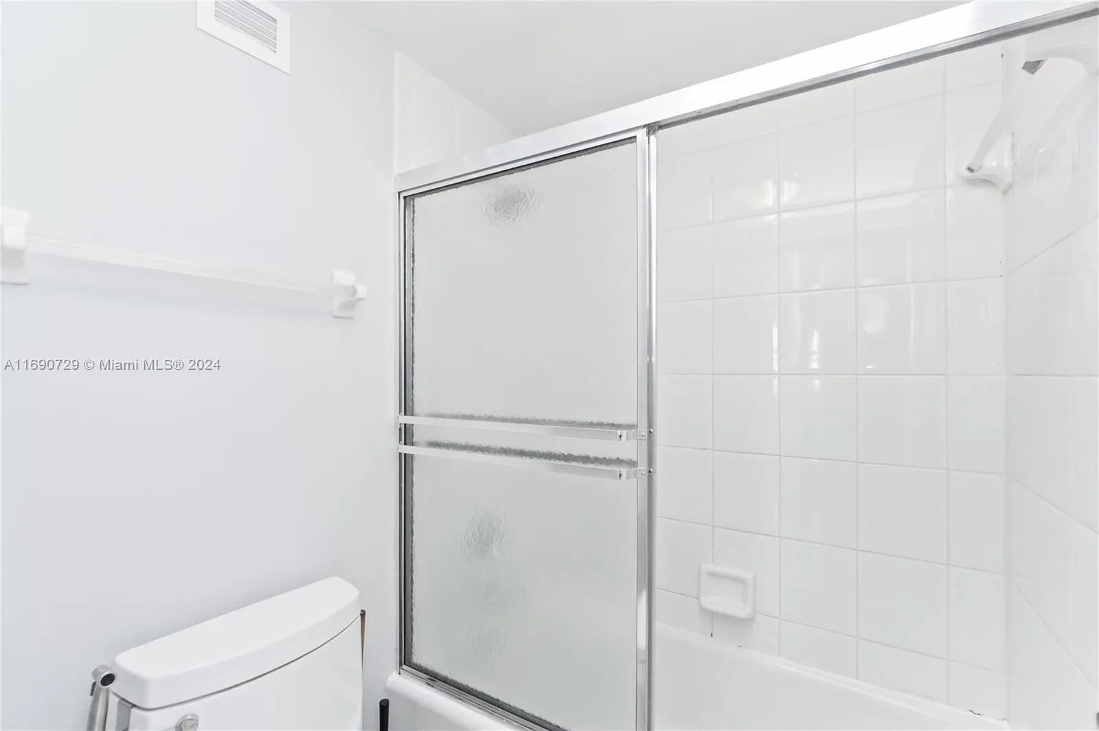 100 Lincoln Rd # 1019, Miami Beach, FL 33139 photo 9