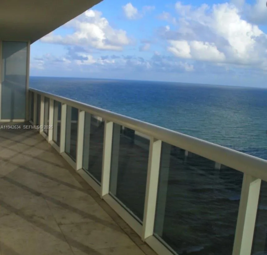 1830 S Ocean Dr # 2003, Hallandale Beach, FL 33009