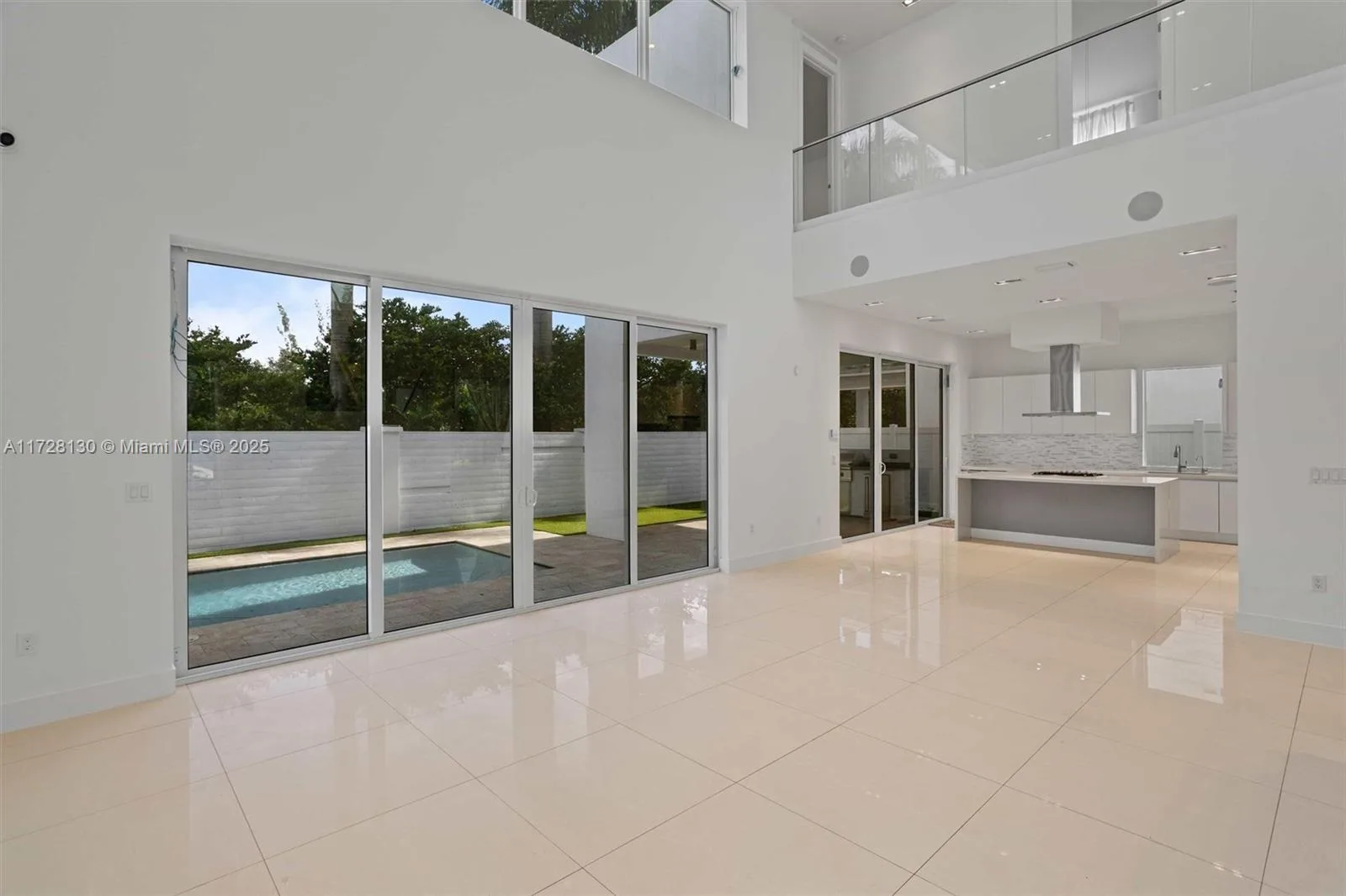 10296 NW 74th Ter, Doral, FL 33178 photo 3