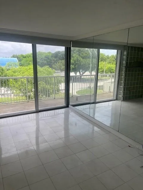 150 SE 25th Rd # 4I, Miami, FL 33129