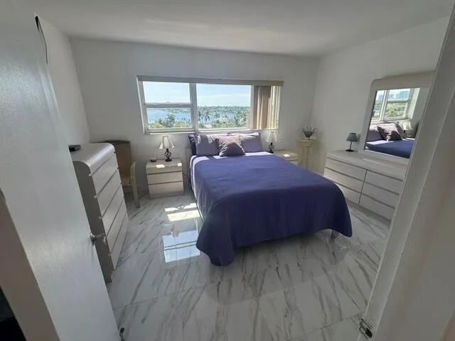 300 Oregon Street # 502, Hollywood, FL 33019 photo 6