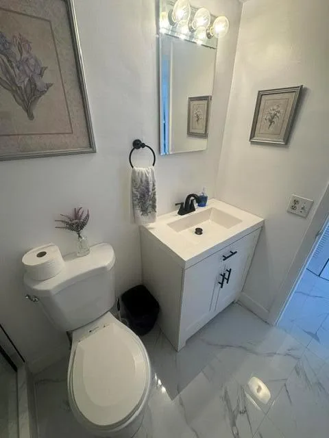 300 Oregon Street # 502, Hollywood, FL 33019 photo 7