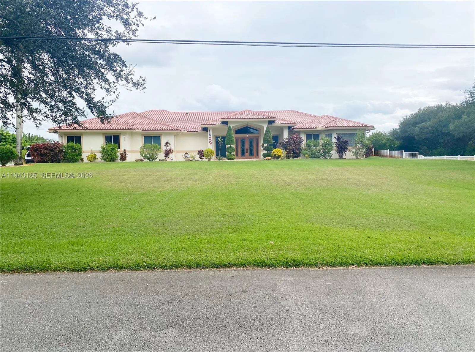 6550 SW 183rd Way, Southwest Ranches, FL 33331 photo 2