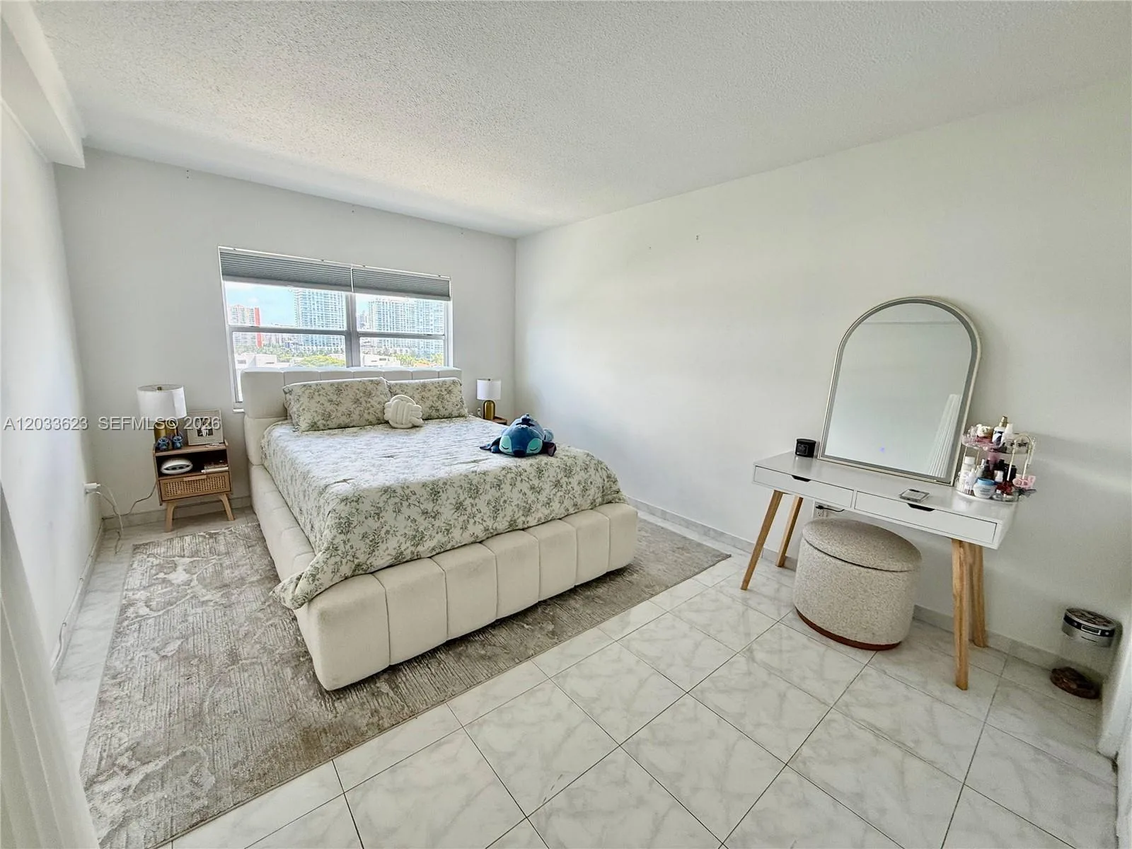 400 Kings Point Dr # 928, Sunny Isles Beach, FL 33160 photo 12