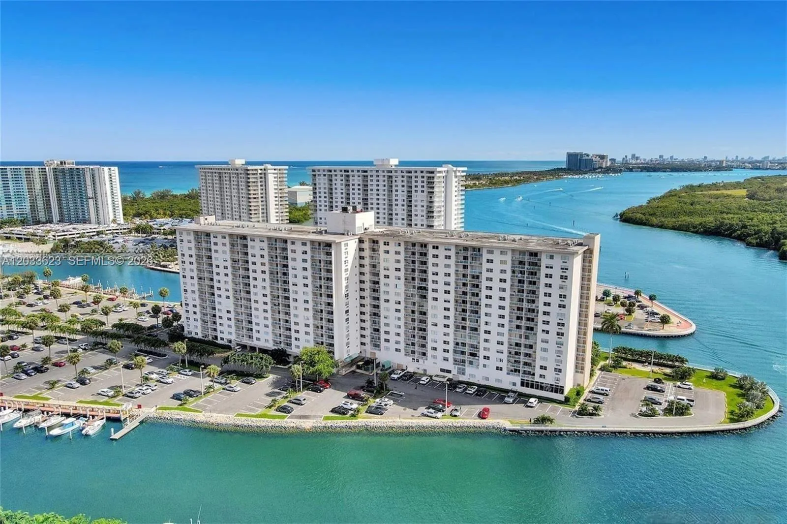 400 Kings Point Dr # 928, Sunny Isles Beach, FL 33160 photo 5