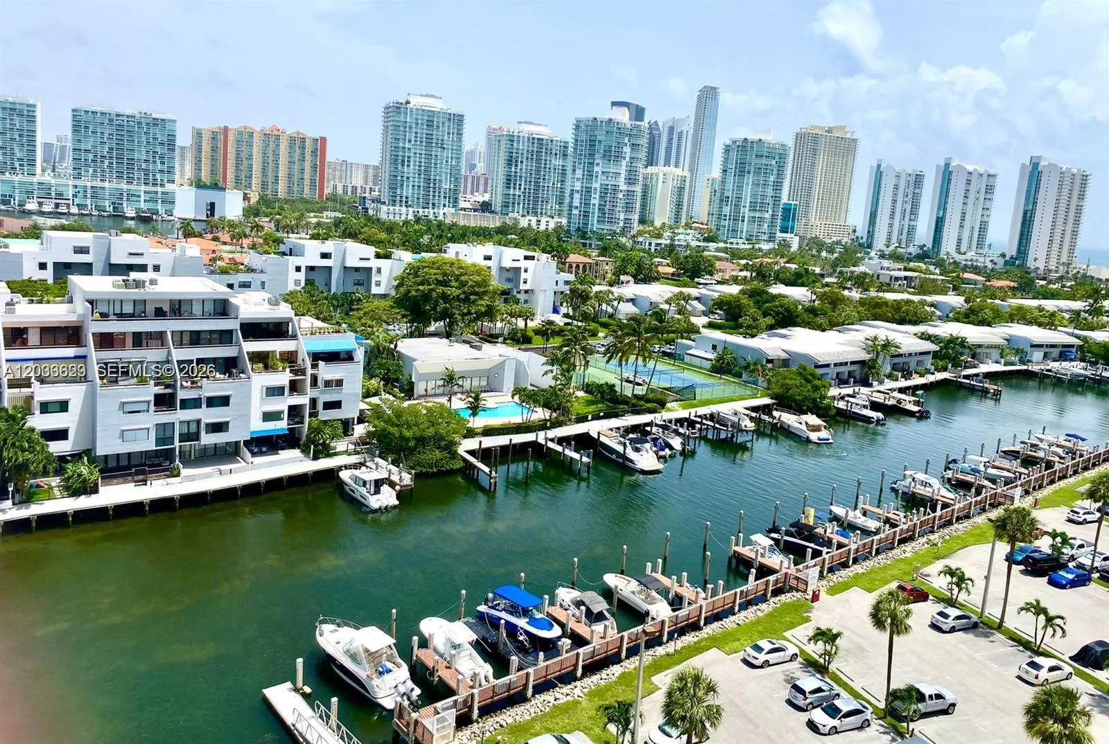400 Kings Point Dr # 928, Sunny Isles Beach, FL 33160 photo 8