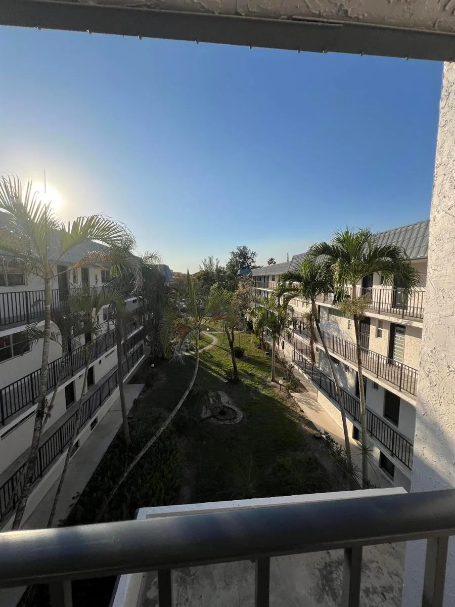 3330 Spanish Moss Terrace # 406, Lauderhill, FL 33319 photo 8