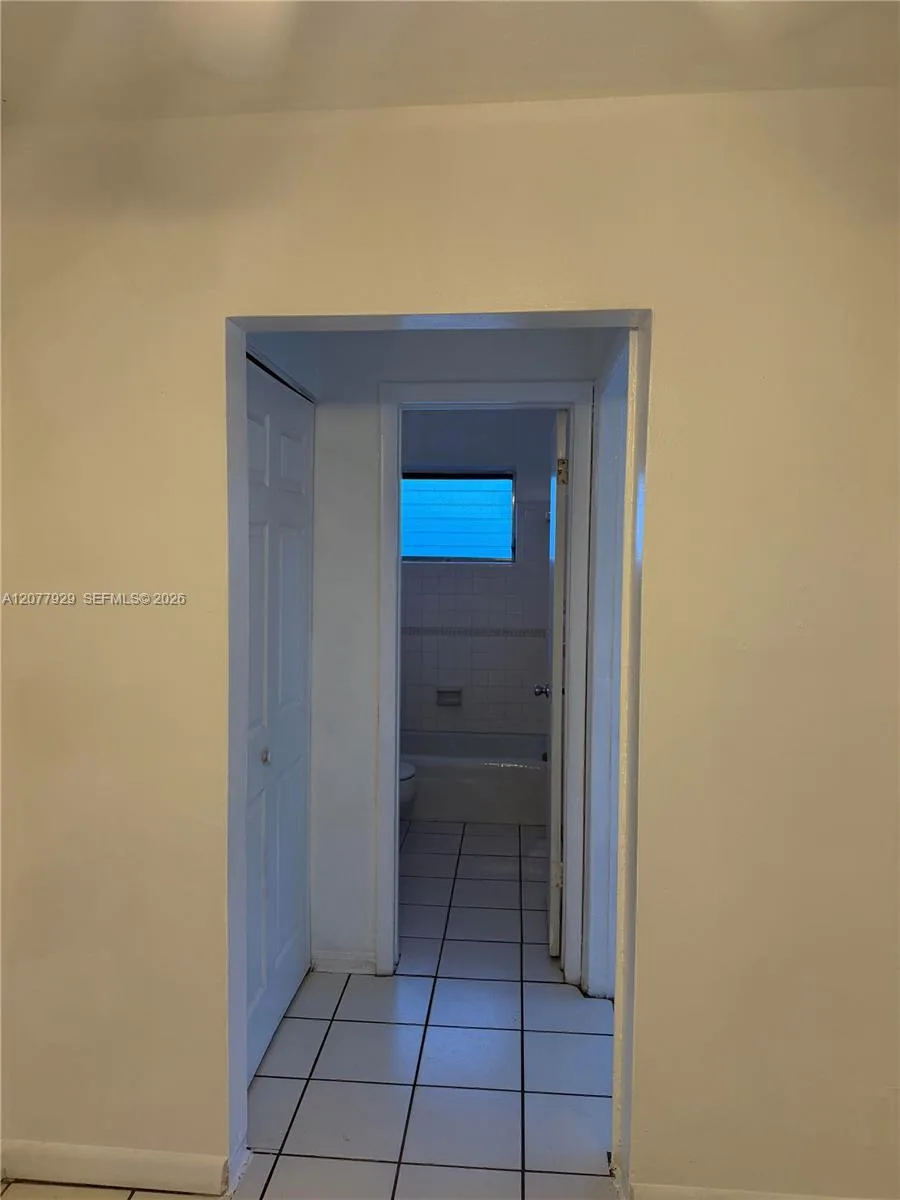 7811 Johnson St # 1E, Pembroke Pines, FL 33024 photo 4