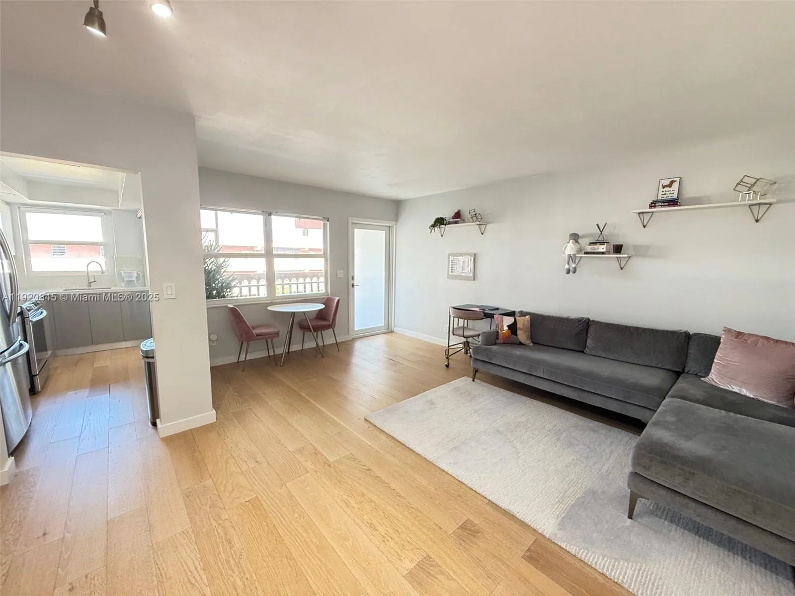 180 NE 12th Ave # 12E, Hallandale Beach, FL 33009 photo 5
