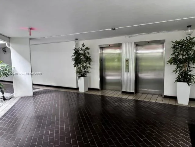 13951 Kendale Lakes Cir # 807A, Miami, FL 33183 photo 2