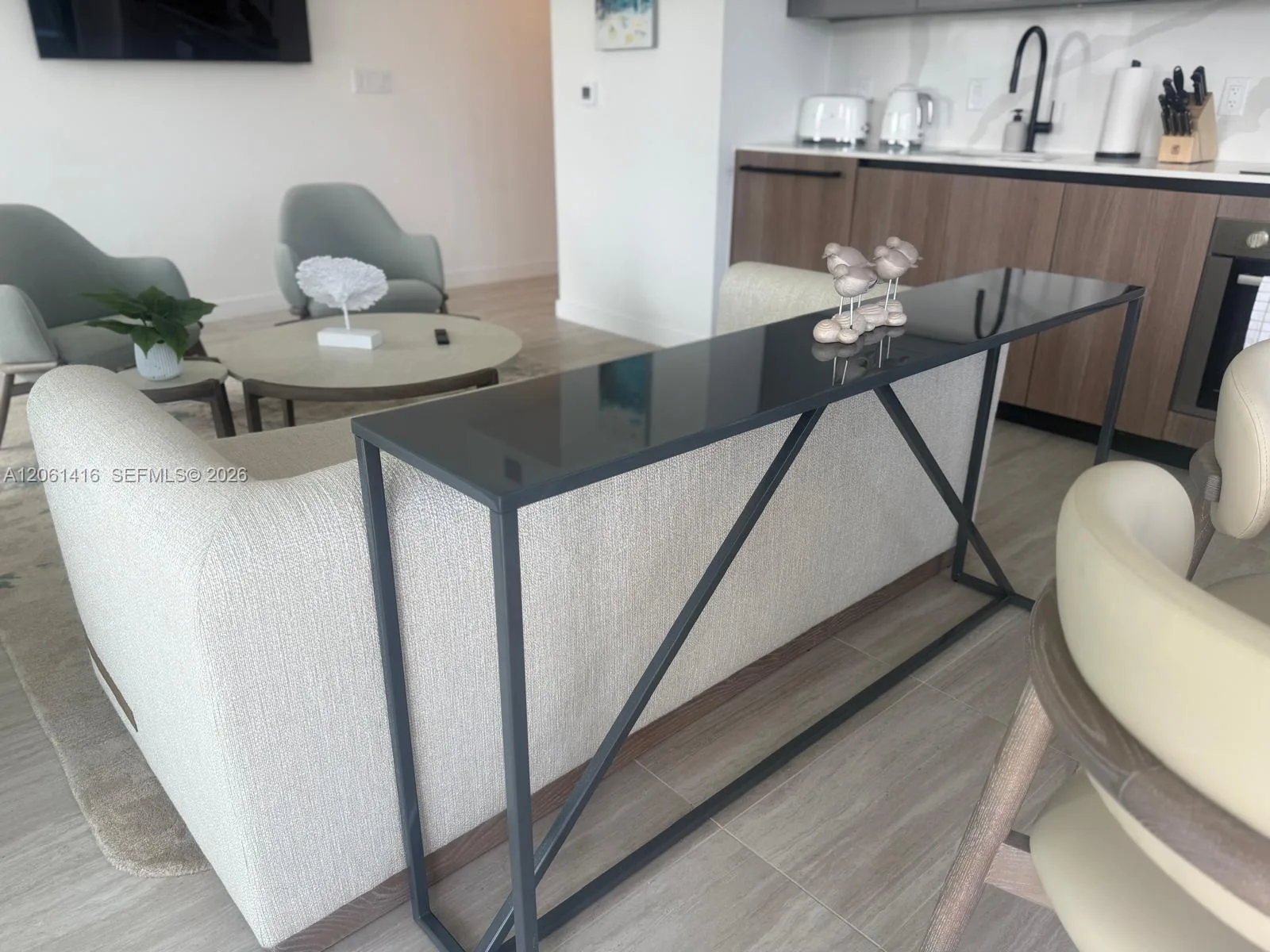 580 72nd St # 602, Miami Beach, FL 33141 photo 3